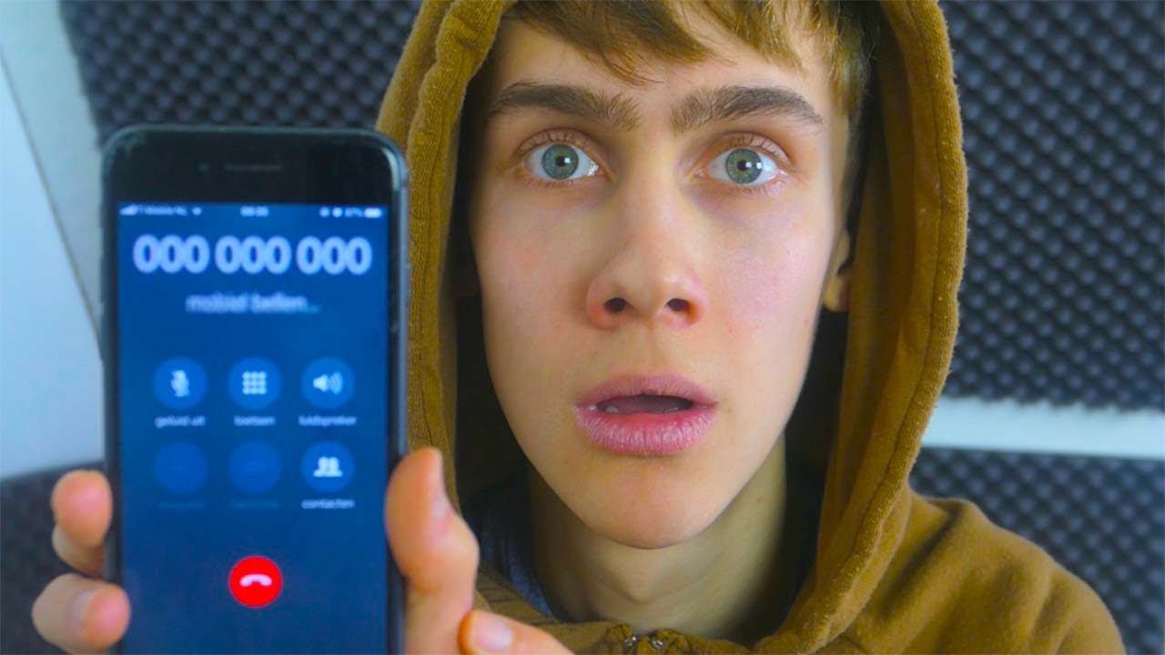 Ik Belde Het 000-000-000 Nummer En Iemand Nam Op..