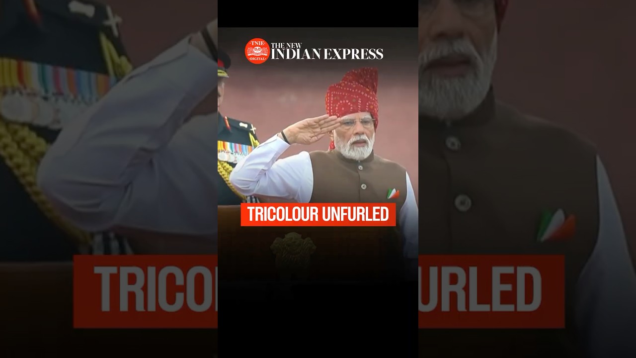 PM Modi Unfurls Tricolour at Red Fort on 80th Independence Day