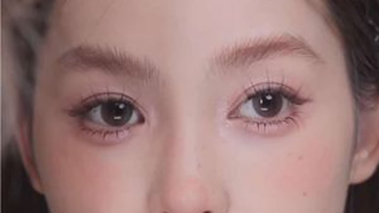 打造幼态网感妆容！精致上镜感睫毛贴法！ 