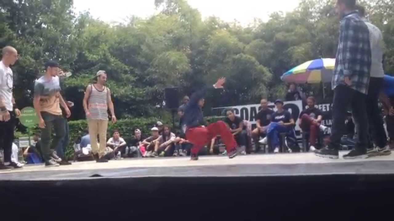 CHASSEURS 2 PRIMES vs ZULU NATION LES OURZ @ URBAN SESSION 2015