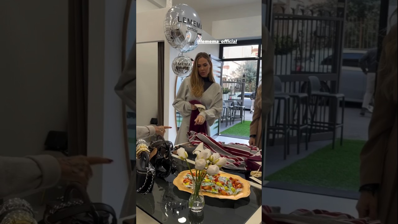 ILARY BLASI fa acquisti con sua sorella ❤️❤️