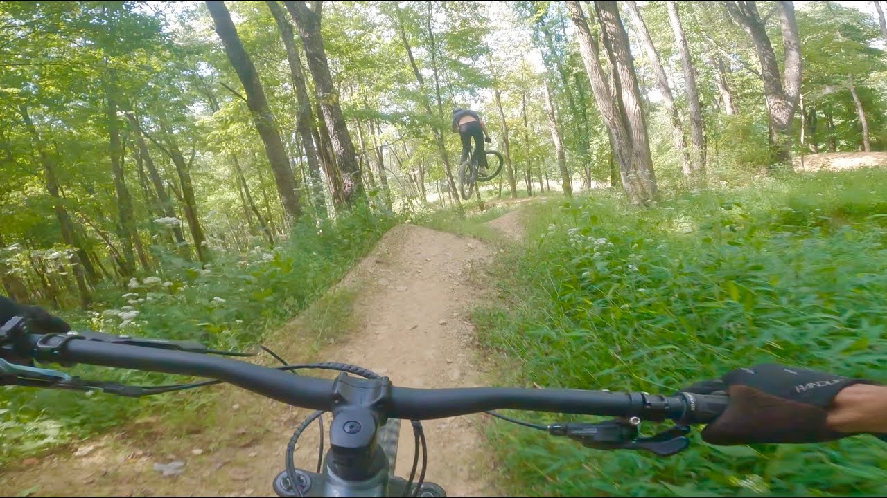 Shredding the Scott Ransom at Horns Hill. Downhill in Ohio?
