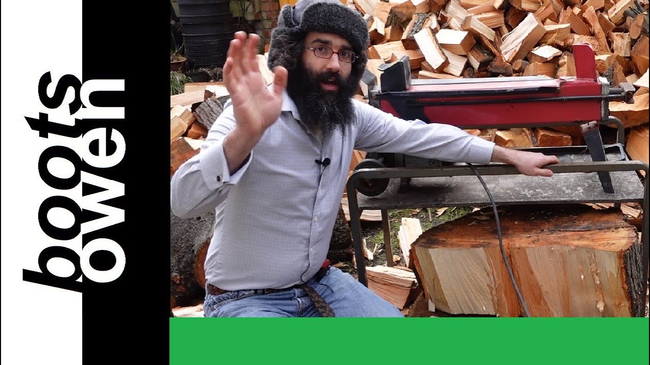 Filling a log splitter with oil