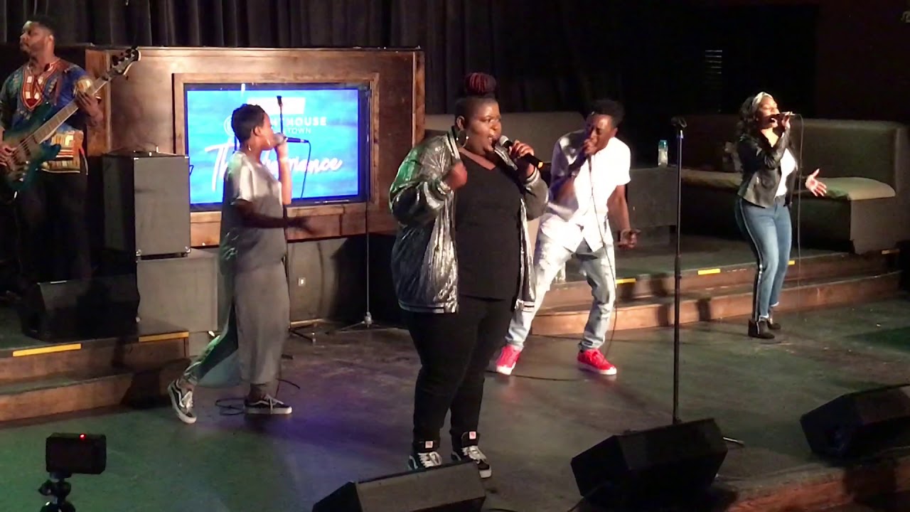 Kefia Rollerson Live