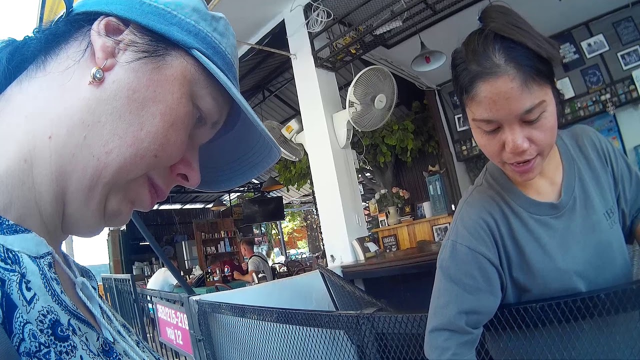 Окрестности new Nordic. Аптека. Уличная кафешка. Тайланд. Паттайя. Ноябрь 2019 г.