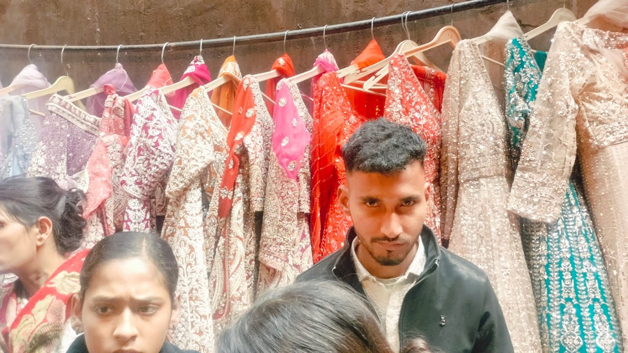 Sunday Sadar bazar Green Market Explore designer lehenga,gown, collection video@urvashivlogs7783  