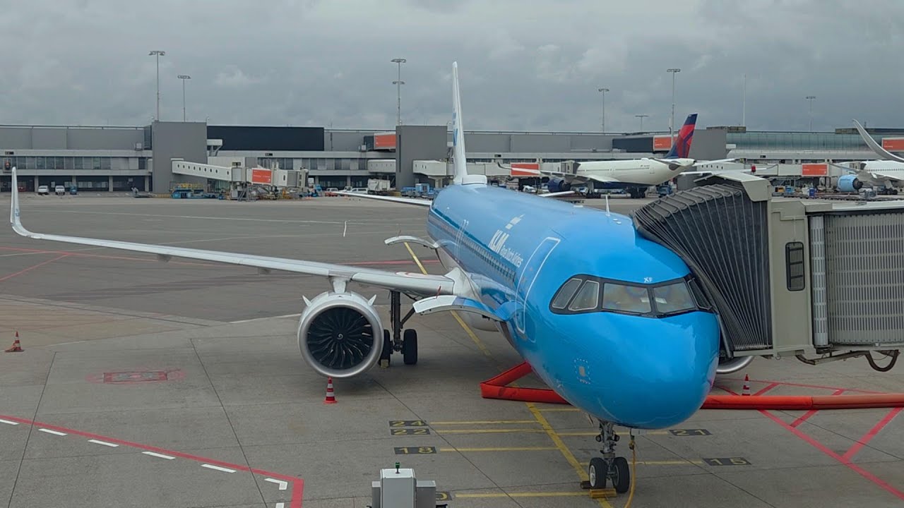 AMS-BUD KL 1367 A321 NEO