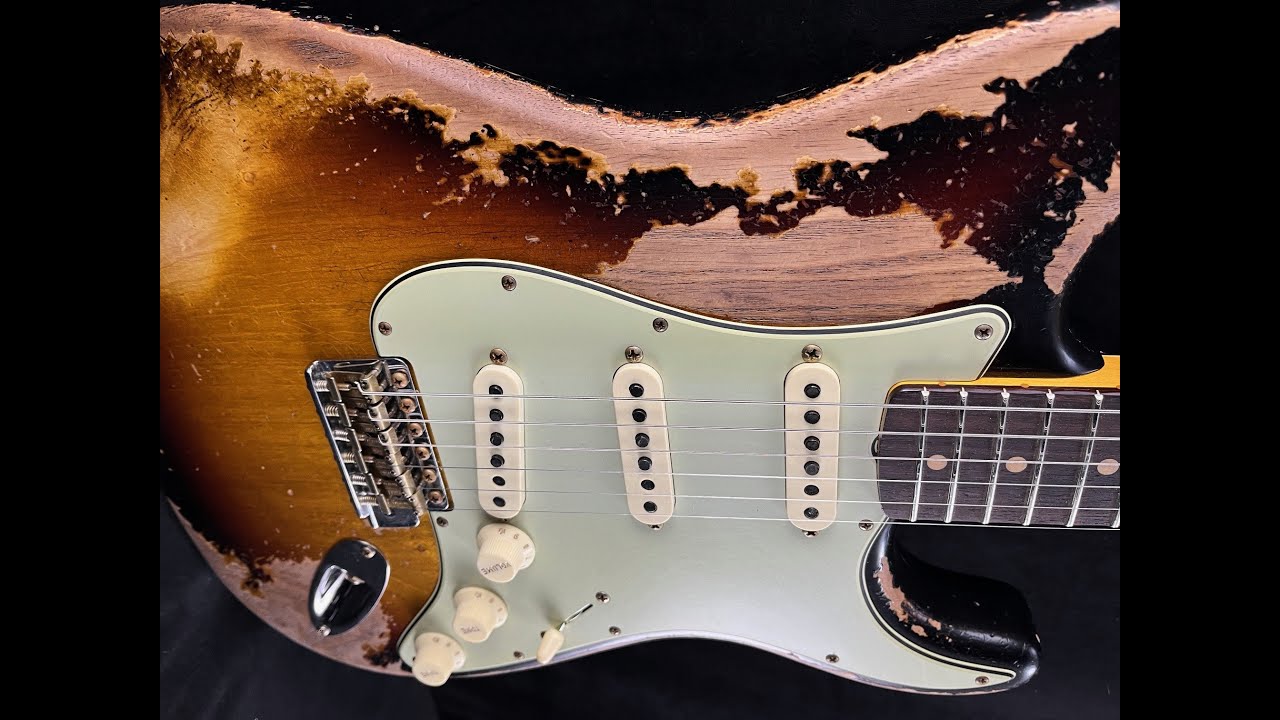 Fender Custom Shop 1963 Stratocaster Super Heavy Relic Super Faded Aged 3-Color Sunburst Guitar Demo