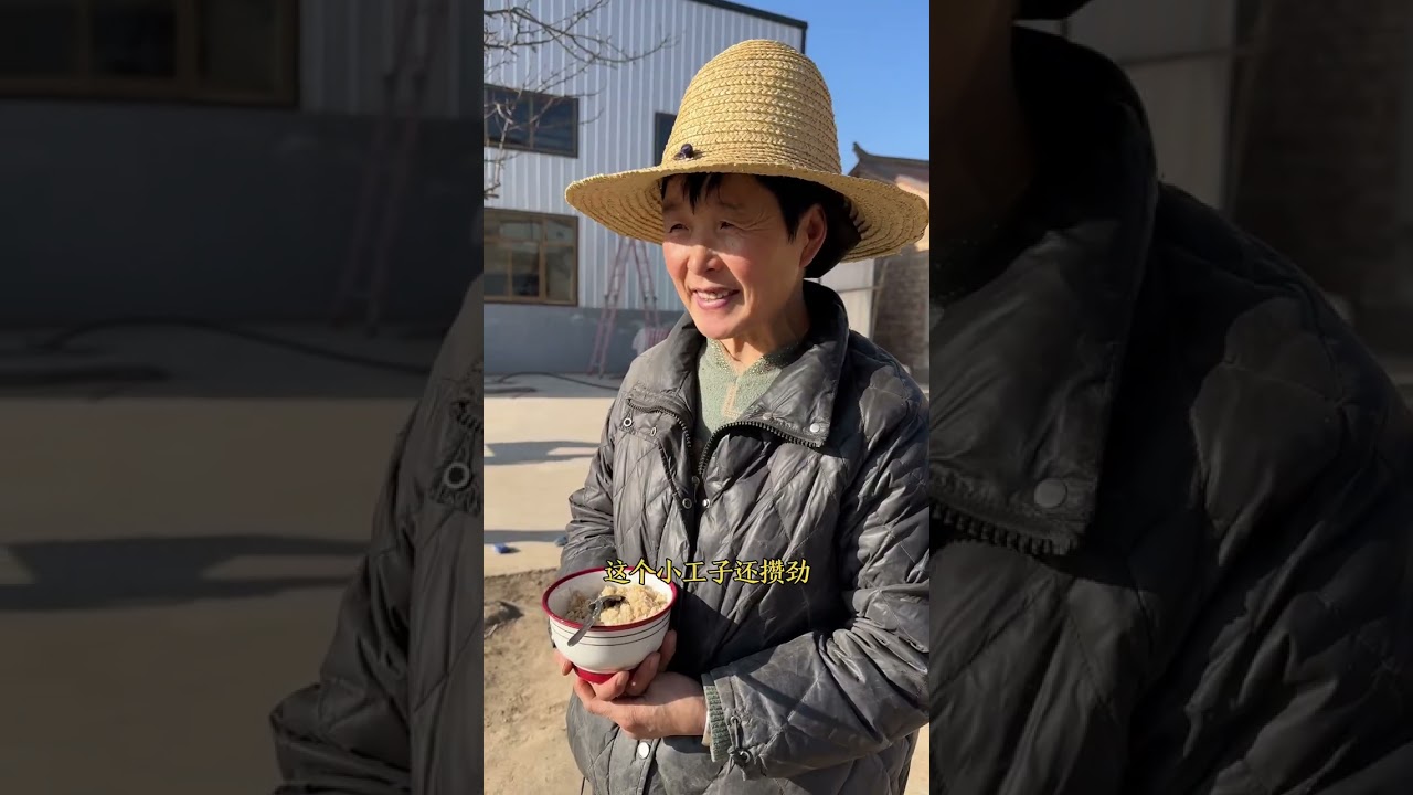 王能干忙里偷闲按窗户，晶晶当个小工子，敲敲打打又一天！ #农村生活  #农村生活的视频 #甘肃王能干
