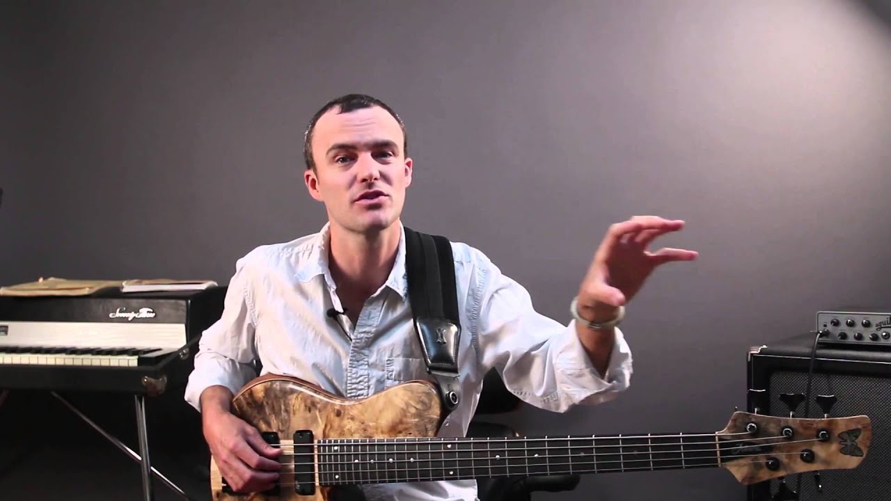 Playing ii-V-I's On Bass | Janek's Bass Studio
