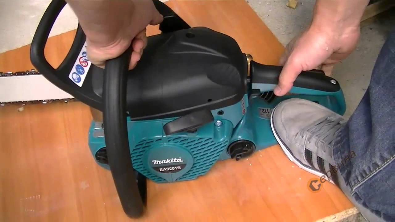 TEST Бензинов верижен трион Makita EA3200S35B - 1,35KW/350мм