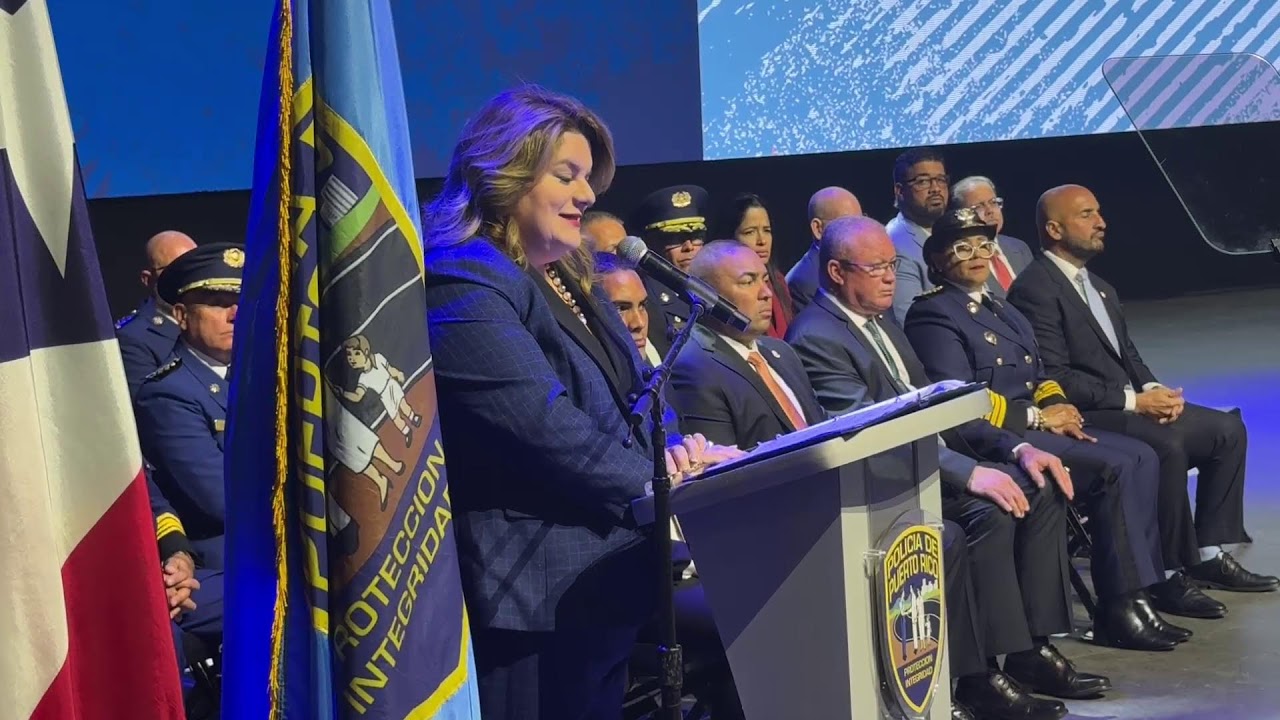 Ceremonia de ascensos a 452 oficiales del orden público
