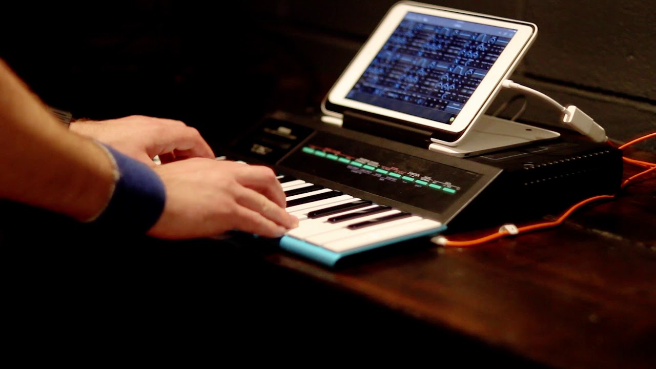 Yamaha TX7 ambient demo: On a dying planet (Track 7 of Nosutarujia)