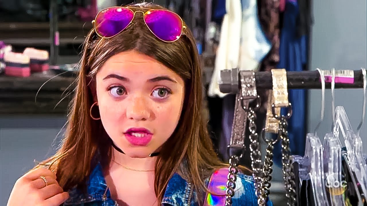 Spoiled Girl Thinks She Owns The Shopping Mall