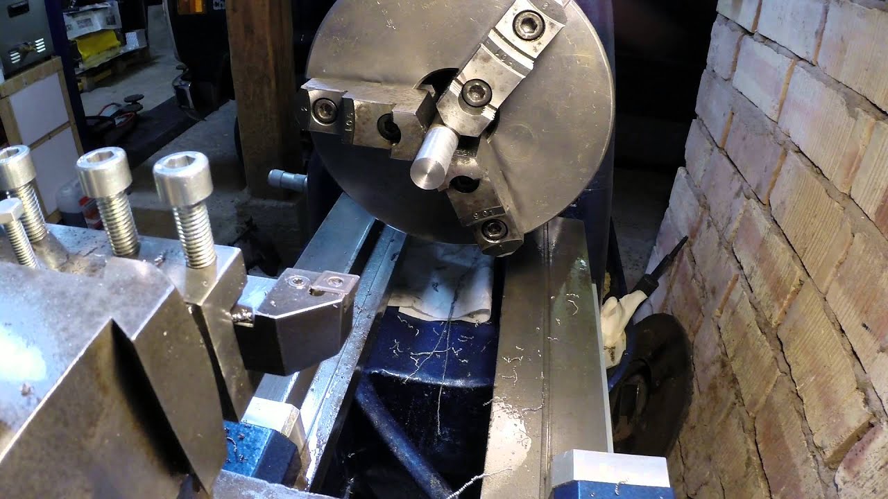 Réalisation gorges de joints toriques sur tube de pompe à huile