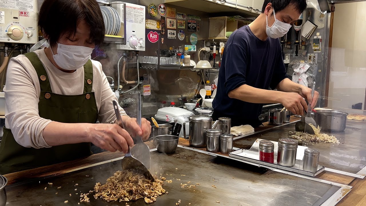 【そばめし】発祥の店「お好み焼き 青森」創業1957年の人気店にも材料費の高騰の波が[神戸/長田]