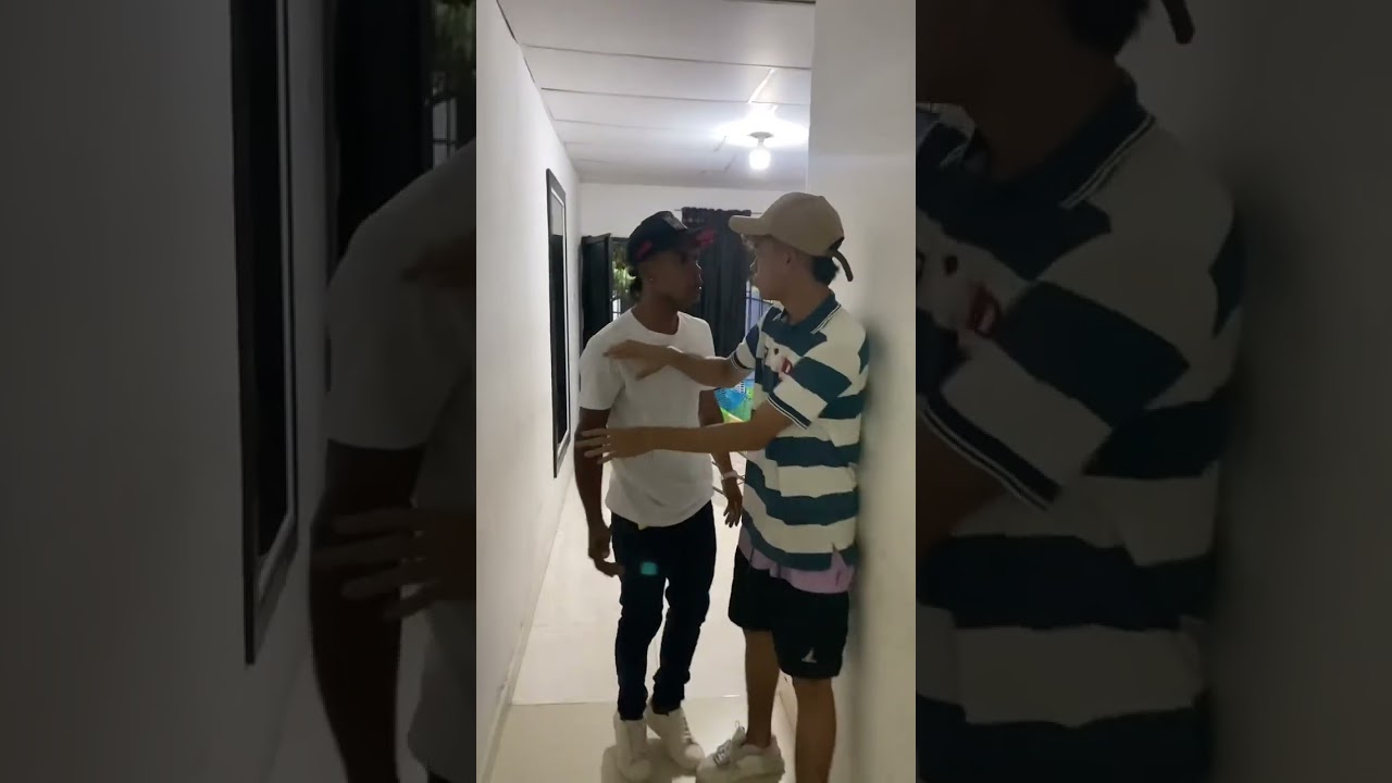 😱Me Bese Con La Novia De Johan😍 Besa Riko🤤