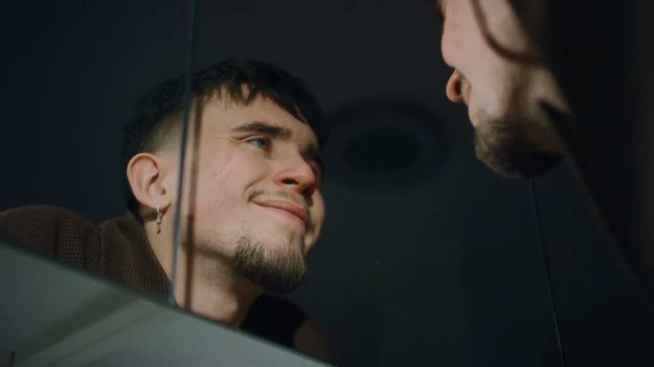 lille Caesar - g&aring;tt for langt (Visualizer)