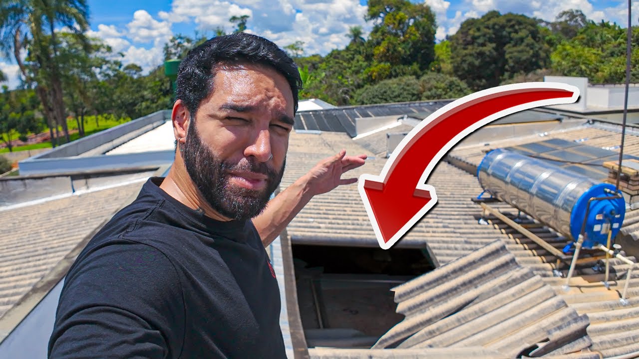 Quase fui de ARRASTA PRA CIMA! 💀 Telhado QUEBROU comigo em cima!
