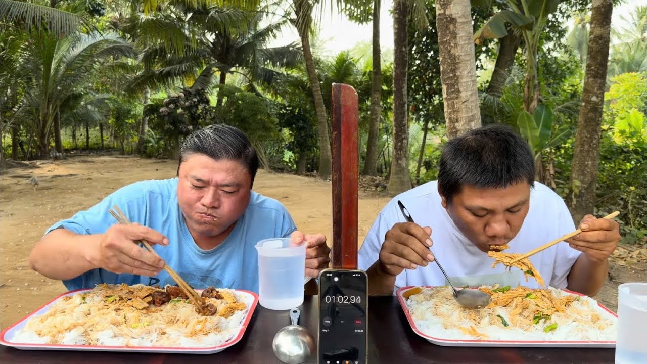 Khan giả hâm mộ âm thực đồng quê 
