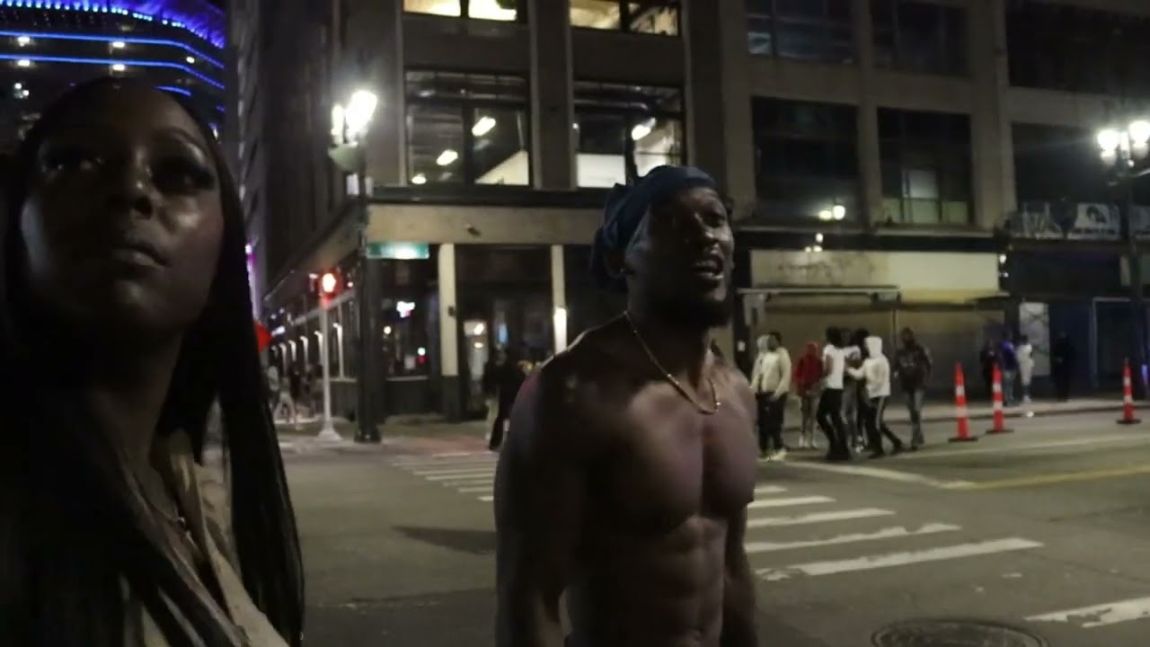 DOWNTOWN DETROIT (UNCUT) POLICE, FIGHTS,A$$ AN ALOT OF FAST STUFF @Mr.silly313