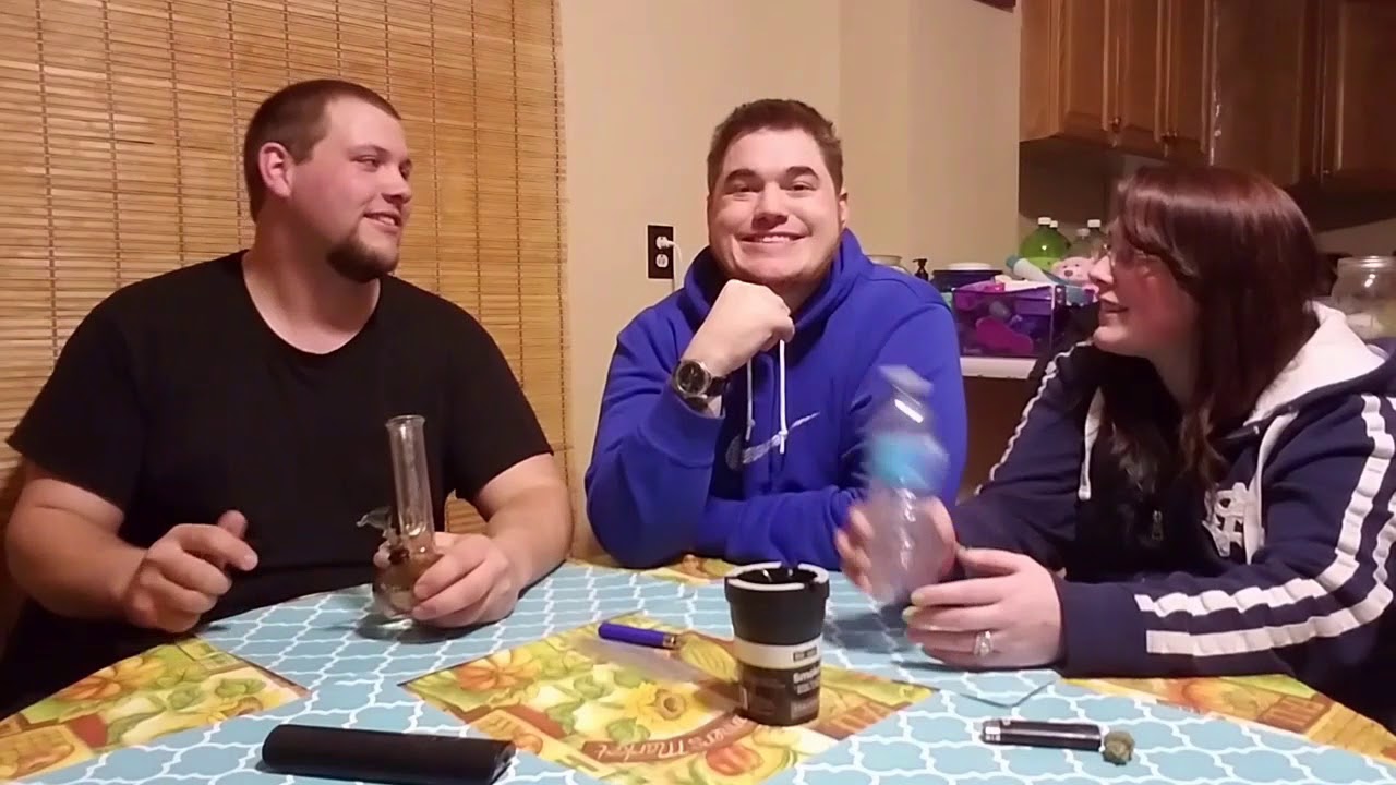 Random stoner moments