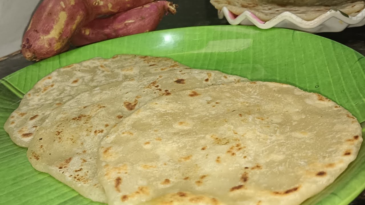 చిలకడదుంప బొబ్బట్లు 😋ఒకసారి ఈ విధంగా చేయండి # 👉sweet potato bobbatlu recipe in Telugu 🤤sweet recipe 