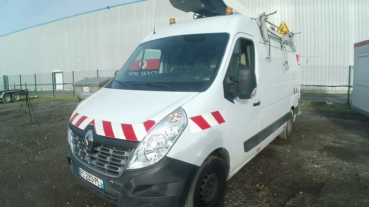 RENAULT MASTER AVEC  NACELLE KLUBB/32 - 12M50  - 1731 HEURES
