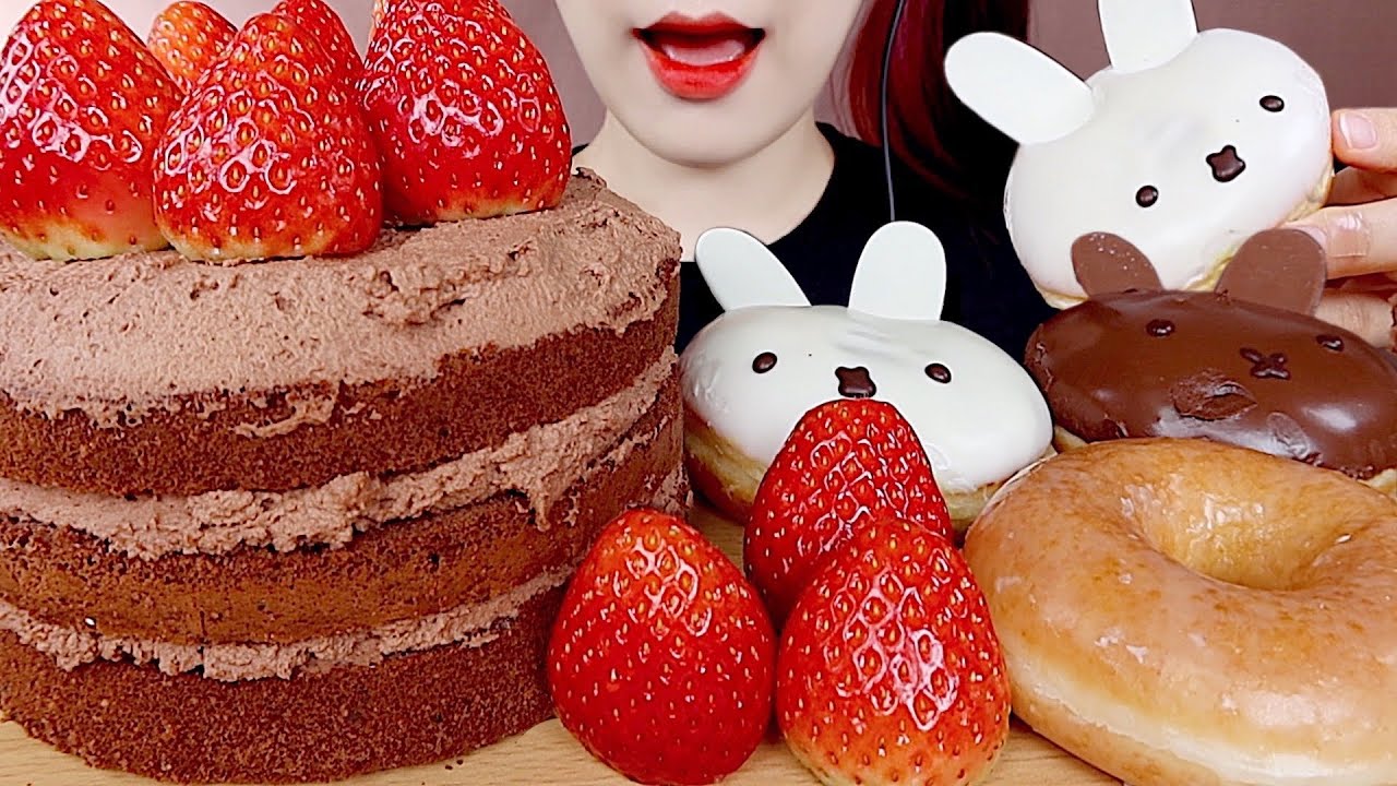 ASMR CHOCOLATE CAKE, CHOCOLATE CREAM DONUTS MUKBANG 직접 만든 초코크림 케이크🍫, 크리스피크림 도넛 먹방 eating sounds