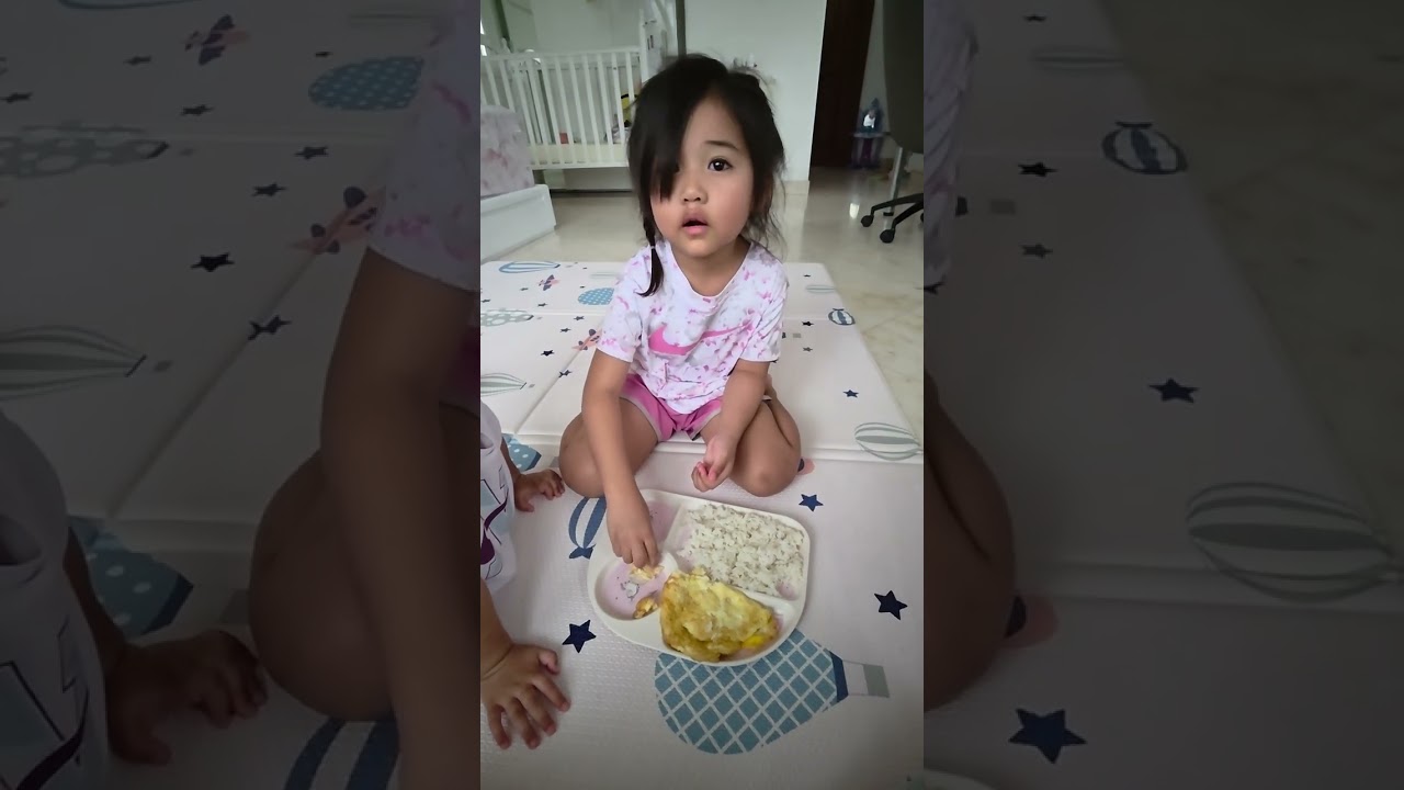 Liburan hari pertama : Makan sendiri sampai habis 