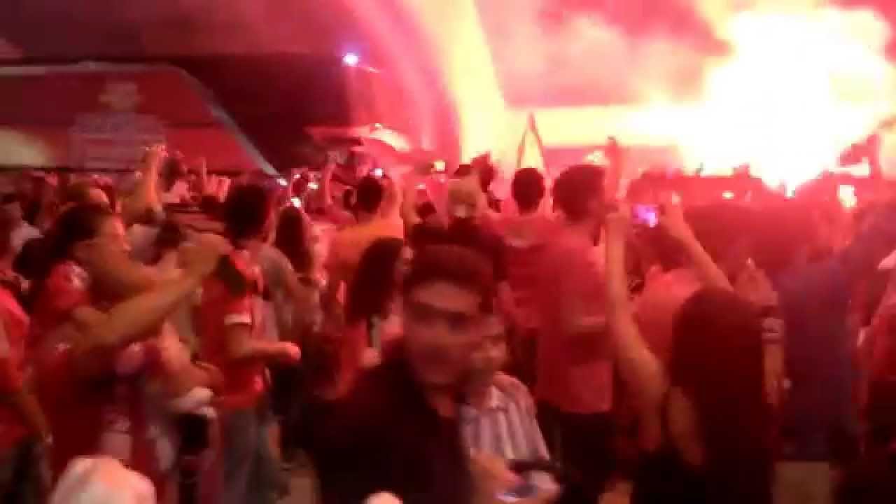 Benfica Campeão 2014/15. Aeroporto Francisco Sá Carneiro. A loucura. (7/7)