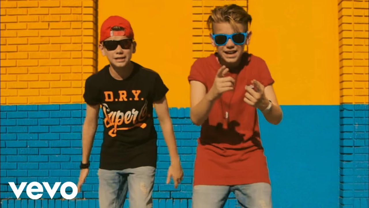 Marcus & Martinus - Na Na Na (Official Music Video)