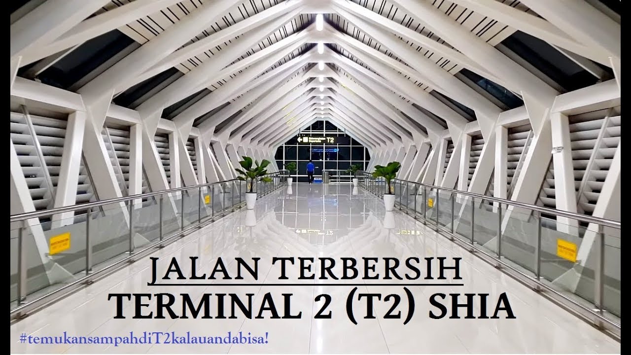 Walking Around ~ Best Terminal 2 ~ Soekarno Hatta International Airport ~ Jakarta ~ Indonesia