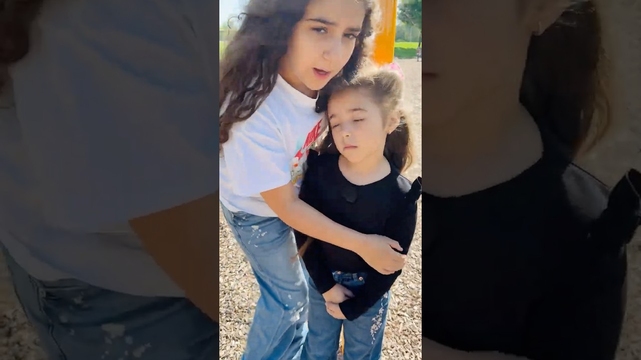Play and Share At The Playground Always Apologize after Mistake