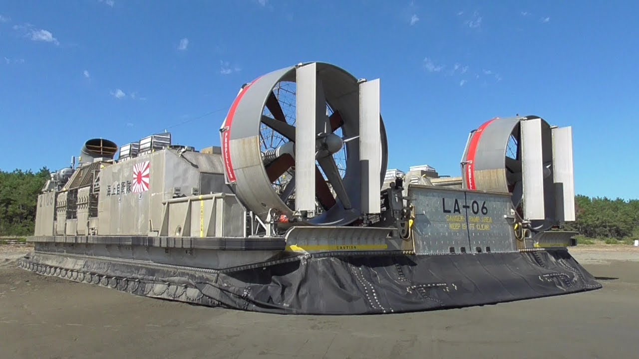 海上自衛隊 LCAC ( エルキャック ) ビーチング訓練 2019　@日向市お倉ヶ浜