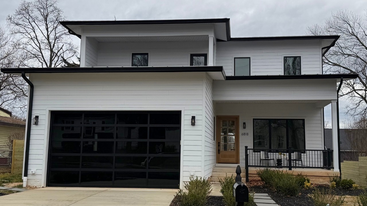 TOUR INSIDE A MODERN FARMHOUSE IN FALLS CHURCH VA!
