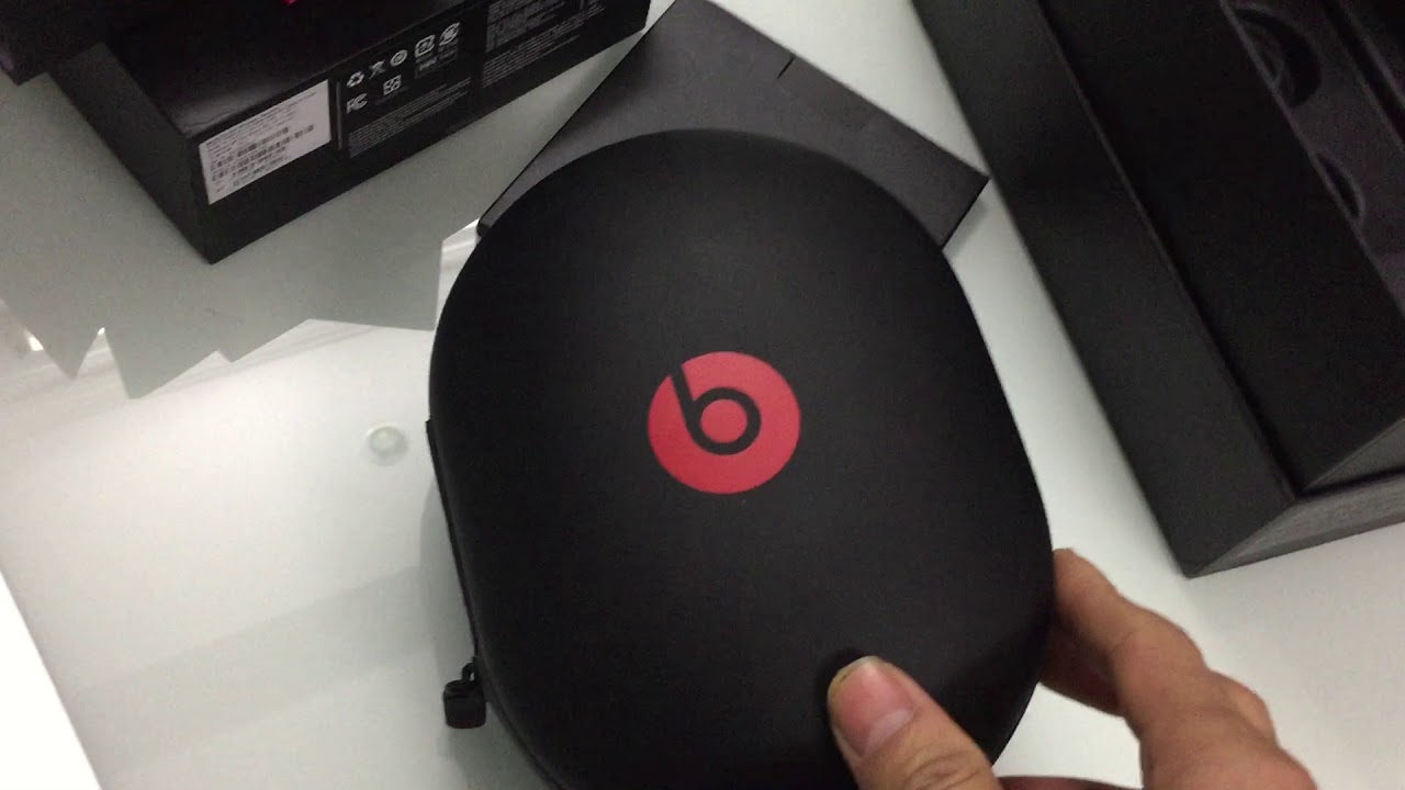 Mở hộp tai nghe Beats Studio 3 Wireless