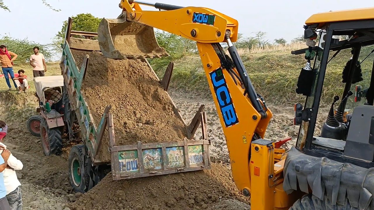 JCB 3dx Xpert Machine Loading Mud Tractor's | Mahindra 575 Di Tractor And Massey 241 Tractor Trolley