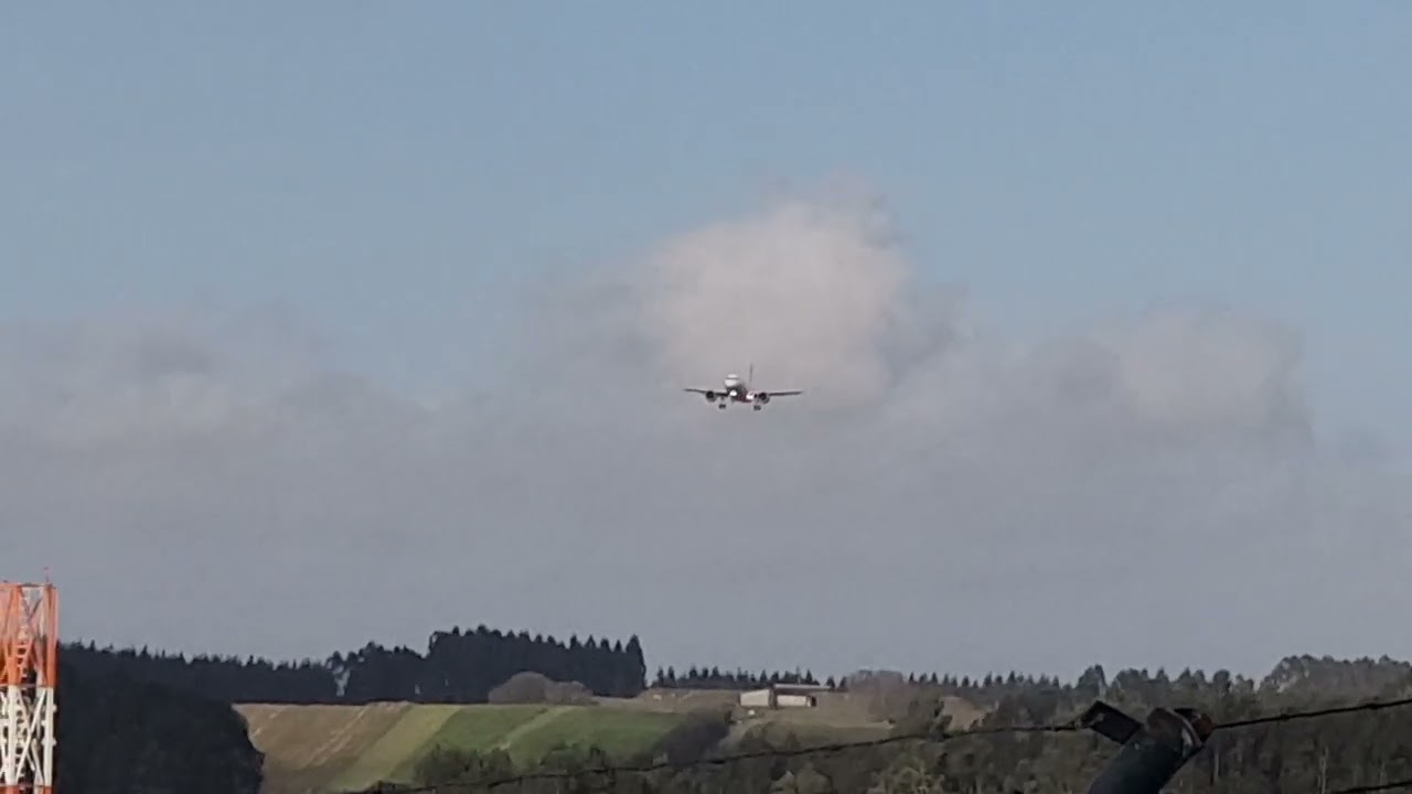 40 mins Spotting,  Aeropuerto Santiago de Compostela Rosalía de Castro #planesspotting