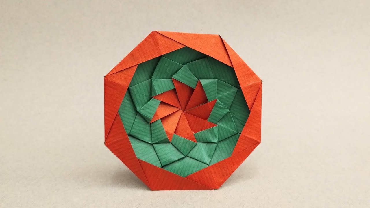Mandala e flor de origami 🚨 (alerta de cola!)  / Origami mandala 🚨 (glue alert!) by Yara Yagi