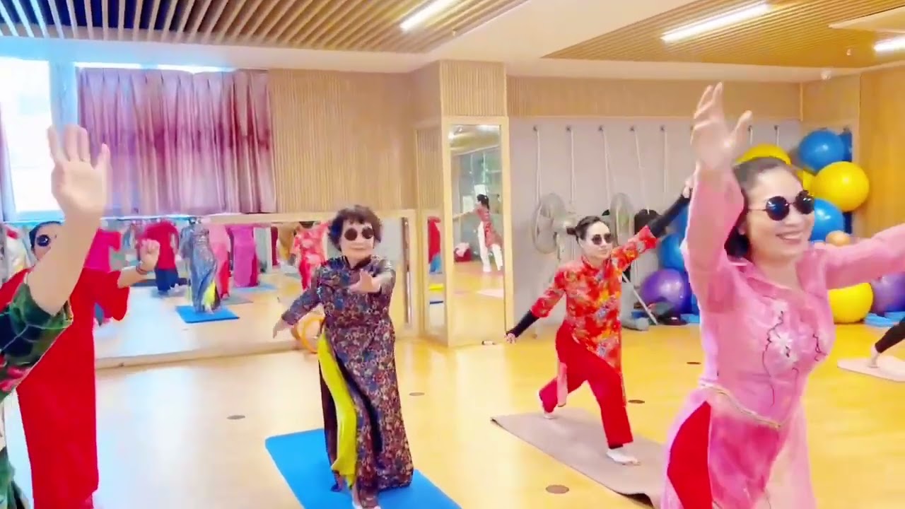 Nhóm yoga Ngọc Queen 