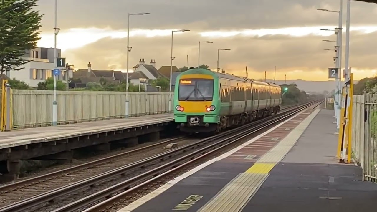 171 801 departing Cooden Beach 