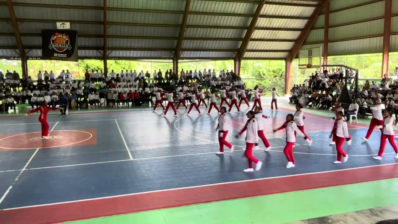 Competencia de Marcha distrital - Centro Sandra Ivelisse Corniel Ciriaco