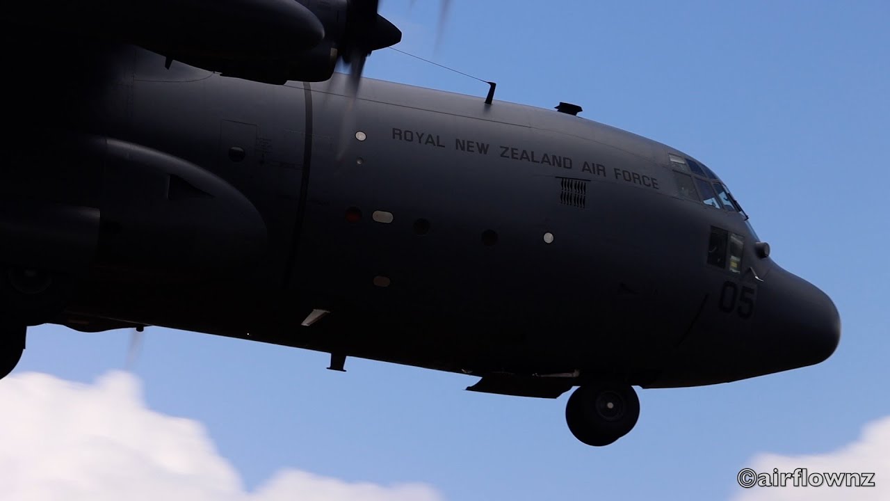 RNZAF C-130H Hercules Final Salute Auckland - 2025.
