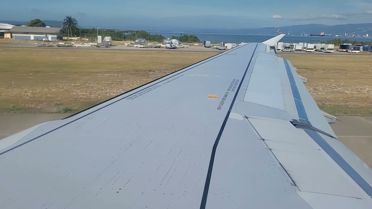 Jetblue Airline take off from KIN Jamaica