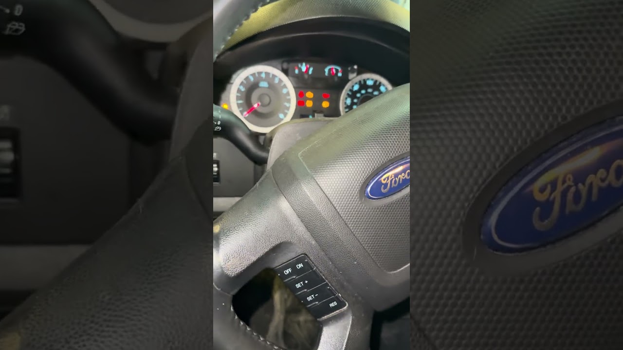 Проведена проверка автомобиля Ford Escape 2010 года выпуска, обнаружены распространенные неисправ...