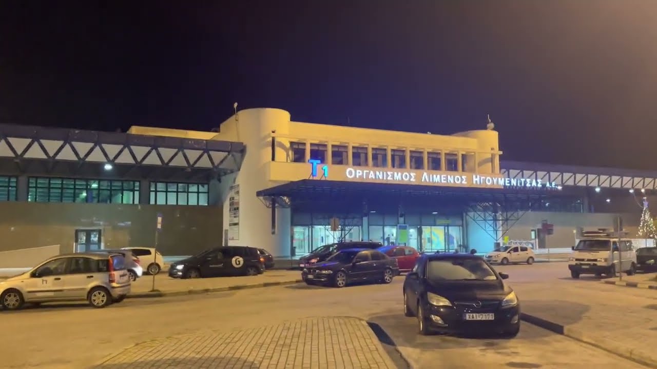 Sıla Yolu yeni Yunanistan Vapur ile İtalya işte burdan Check-in sonra gemiye biniliyor.