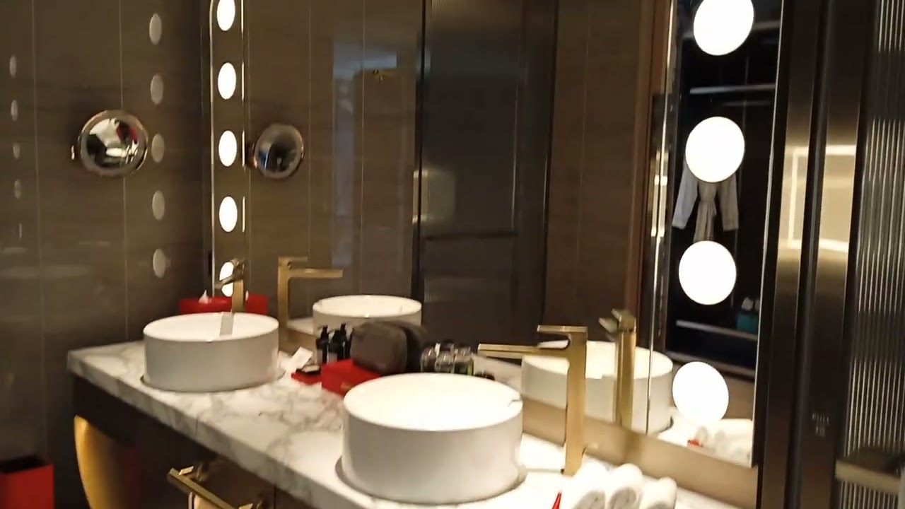 2024/4/16,11:53,Marvelous Suite, Suite, 1 King, W Macau - Studio City (Room 1620)