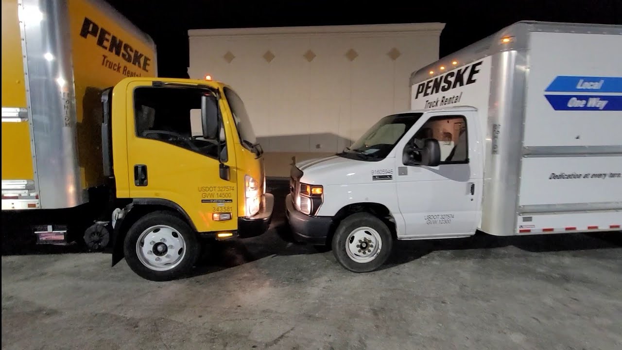 Ford vs Isuzu Moving Trucks (Ford 6.8 V10 vs Chevy 6.0 or 6.6 V8) Dig / Roll Races