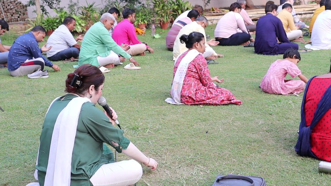 Collective Shoe Beat Session at SAHAJA YOGA HEALTH & RESEARCH CENTRE at Shri Navratri Mahotsav 2023